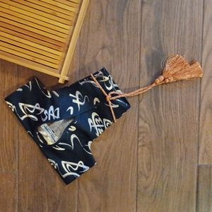 Kimono Wine Bottle Decor